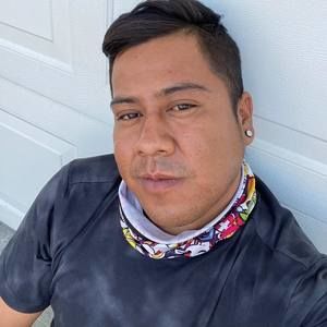 Meet your Posher, Gil